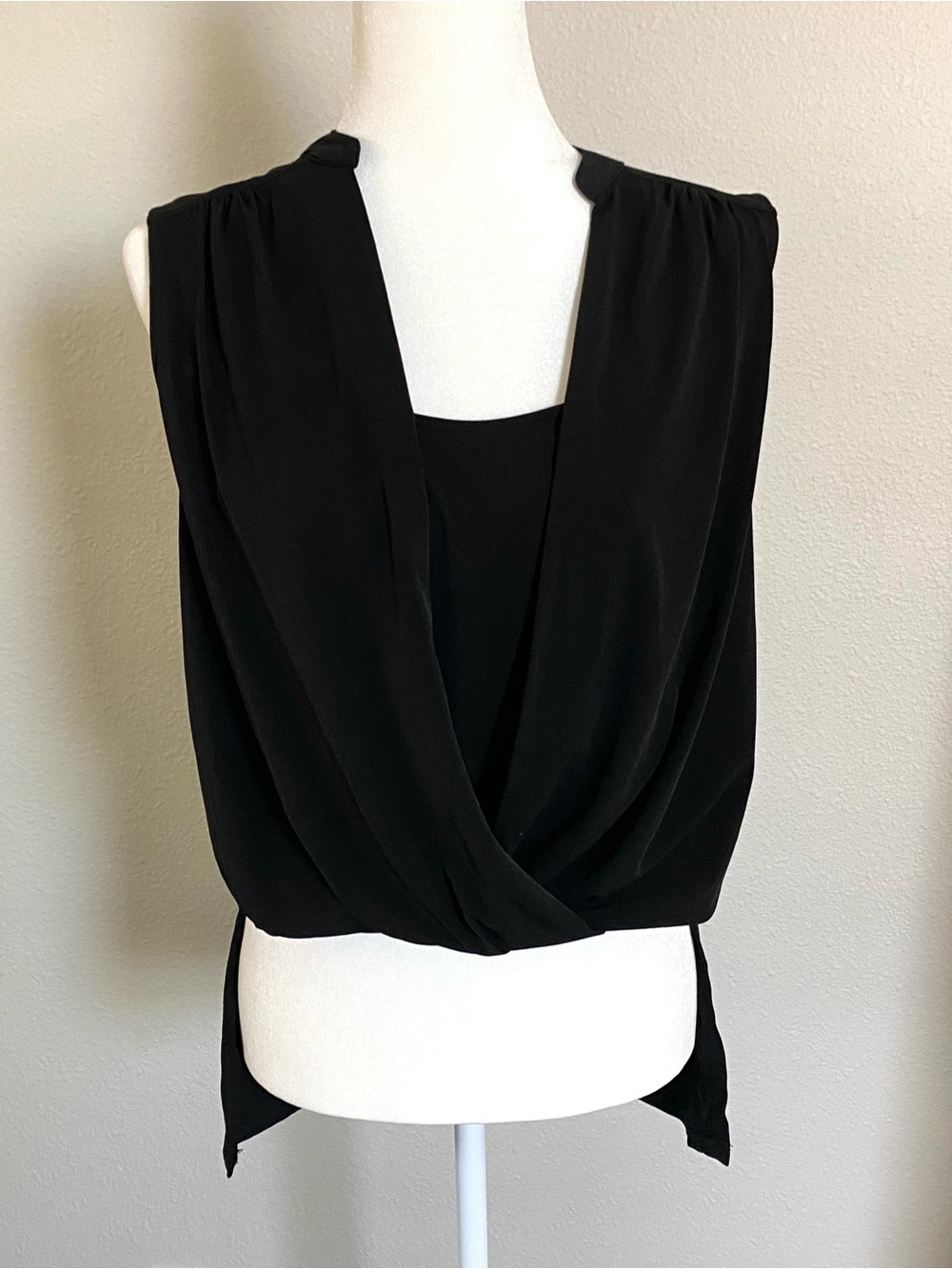BCBGMaxAzria Black Draped V-Neck Sleeveless Wrap Top